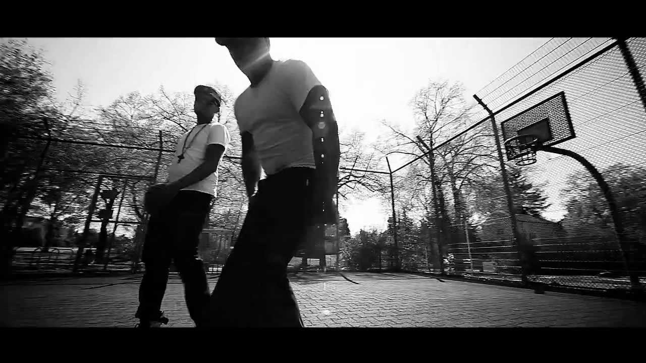Nicone & G-Hot feat. Julian King - ein Leben /prod.GEE Futuristic