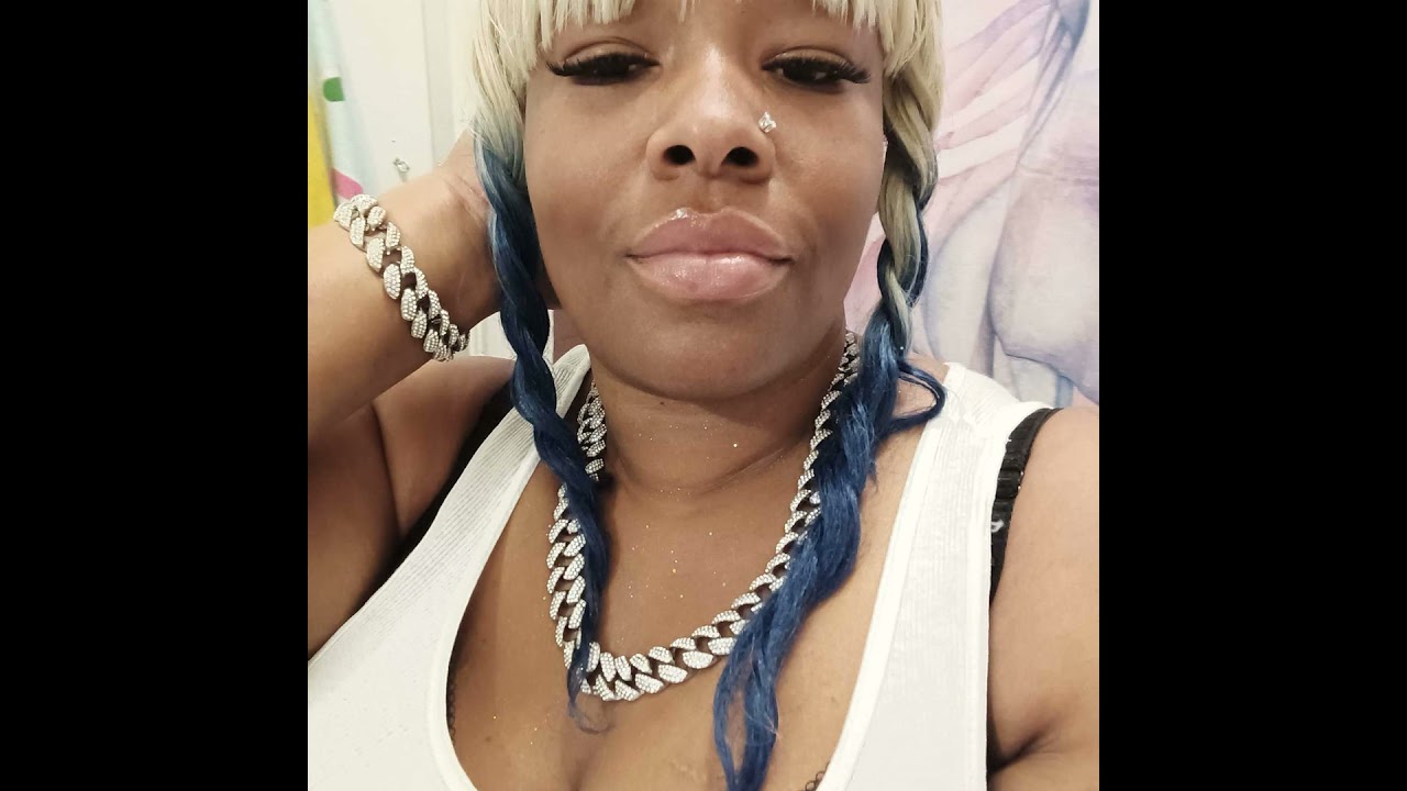 Rikers Island - BLACK - Topic: Wife Material