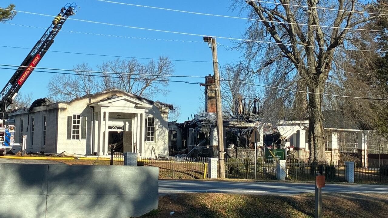 Owner’s family member injured trying to save remains in Cobb County funeral home fire