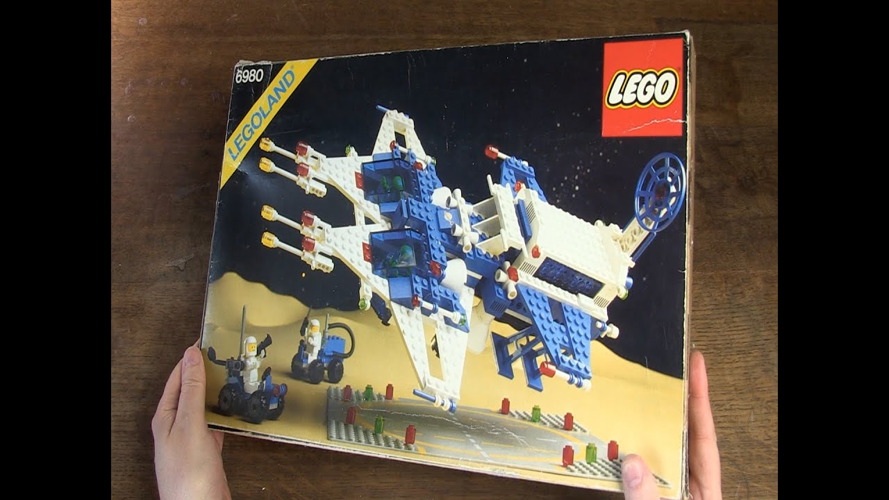 Unboxing, building and reviewing lego set 6980, Galaxy Commander from 1983!