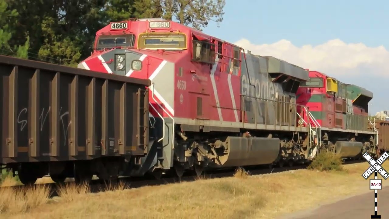 La madre de las cebras🦓 #4660 de Ferromex de remota junto con una SD70ACe en el metalero cargado.