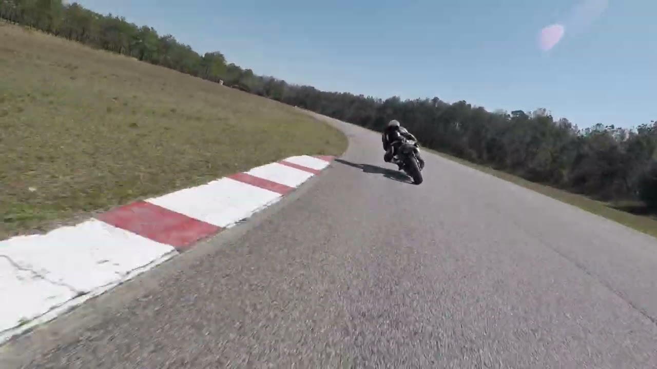 First time of a Sumo! (KTM 450 vs SV650) @ JenningsGP