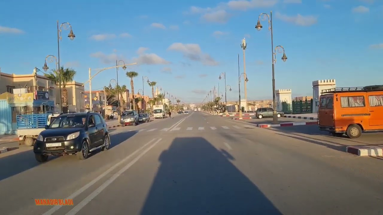 شاهدو شارع وسط طانطان كله حفر 😱😱😱🇲🇦🇲🇦