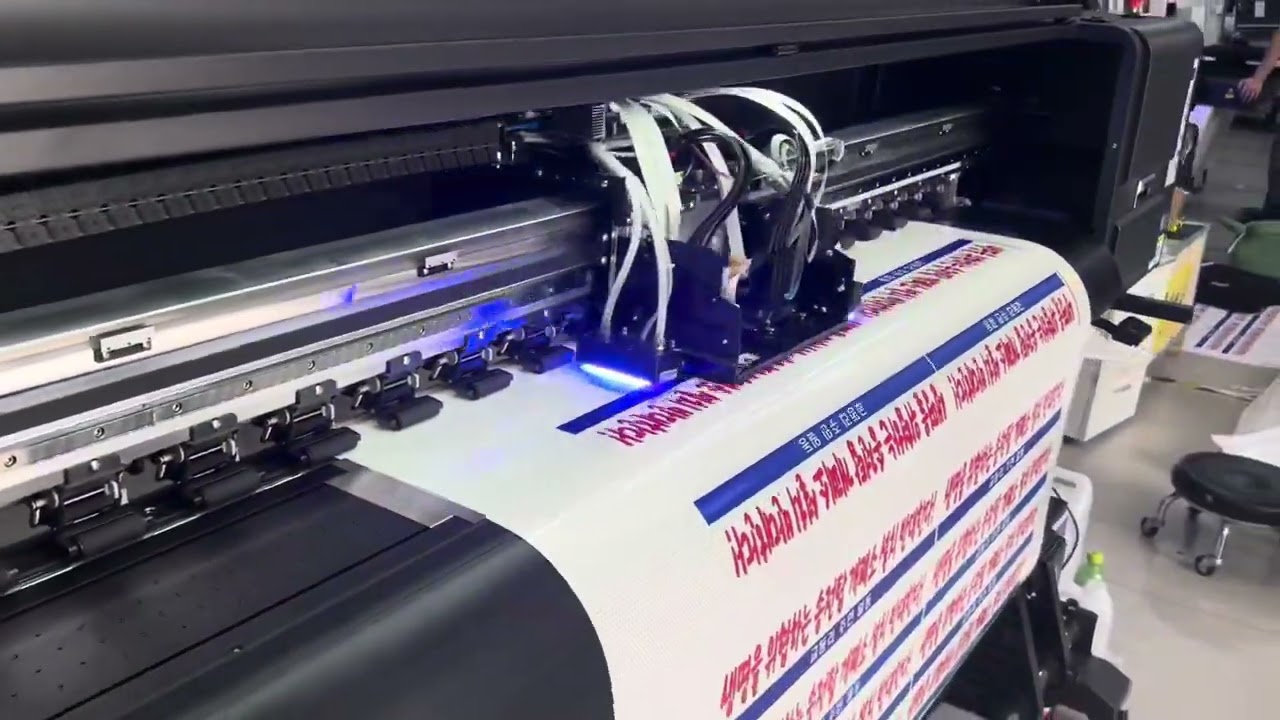 High-quality 180 UV roll to roll uv printer with i3200 print head, supporting 2 and 4 heads.