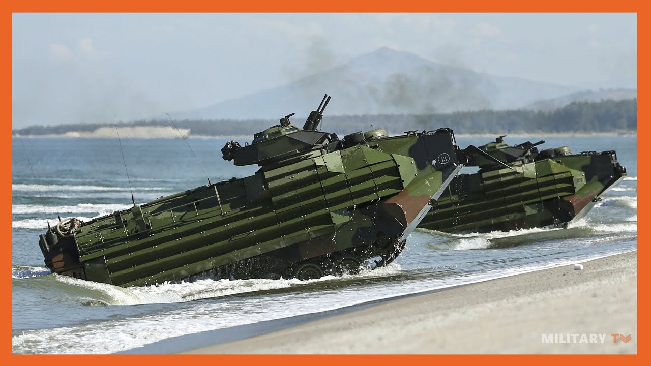 Десантная машина морской пехоты США AAV7 — это зверь