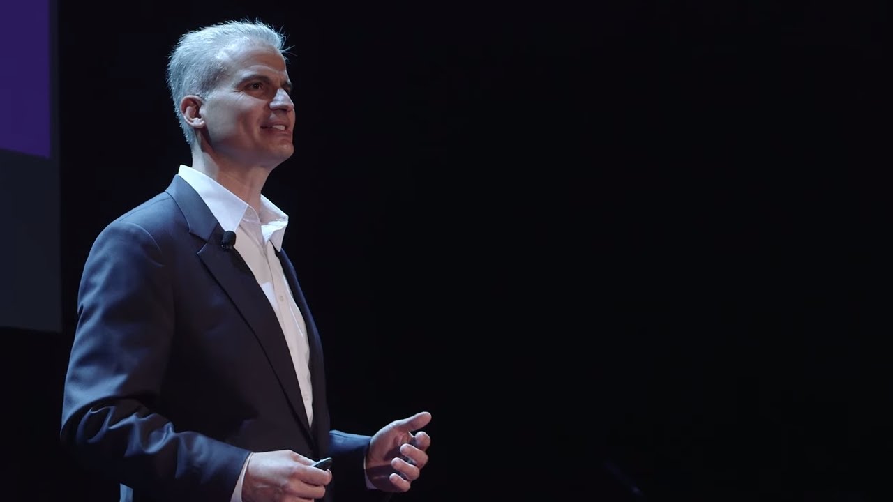 Американская идентичность на мировой арене | Джон Ситилидес | TEDxAsburyPark