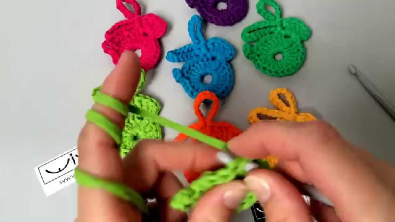 Háčkovaný zajíček - velikonoční dekorace z wixx makarony™