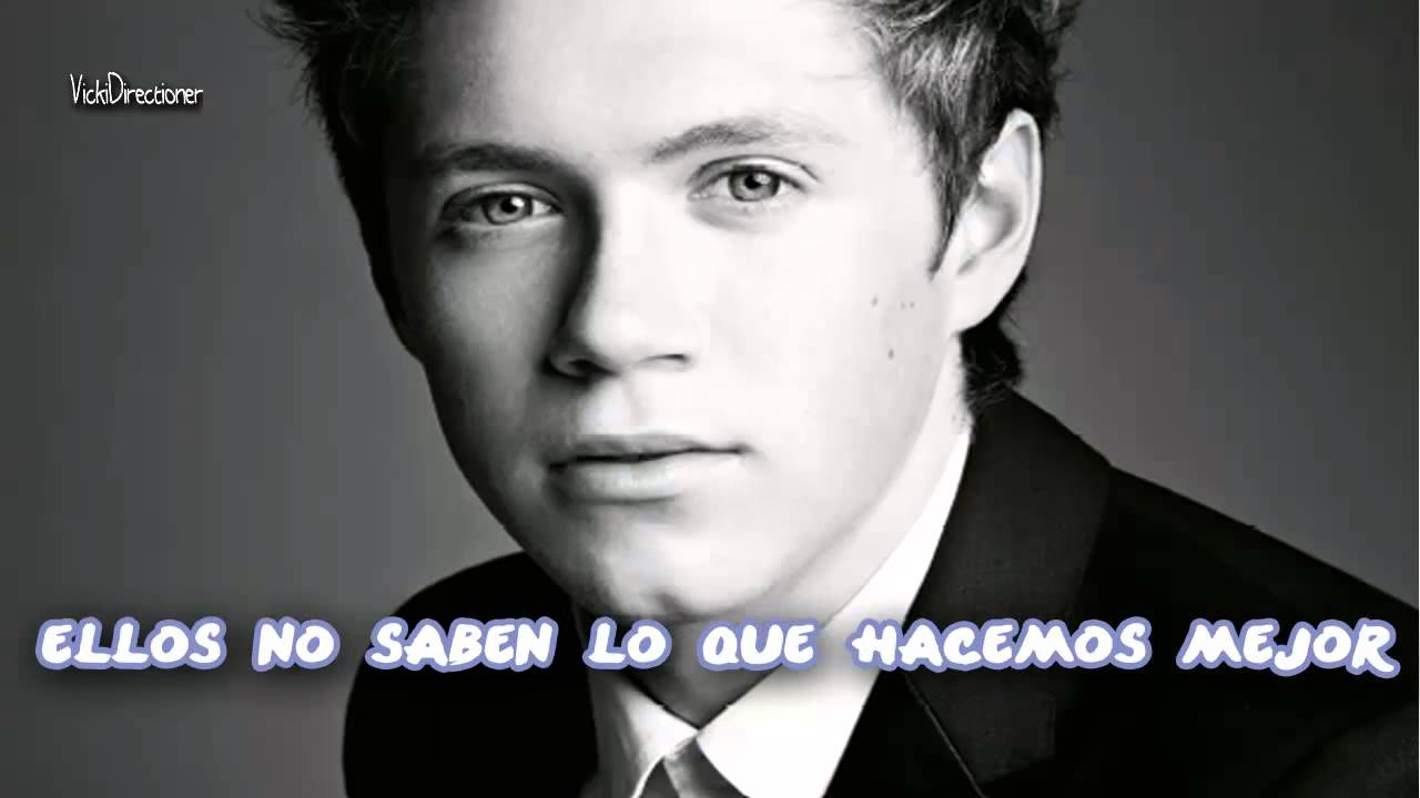 One Direction-They Don't Know About Us (Subtitulada al español + fotos)