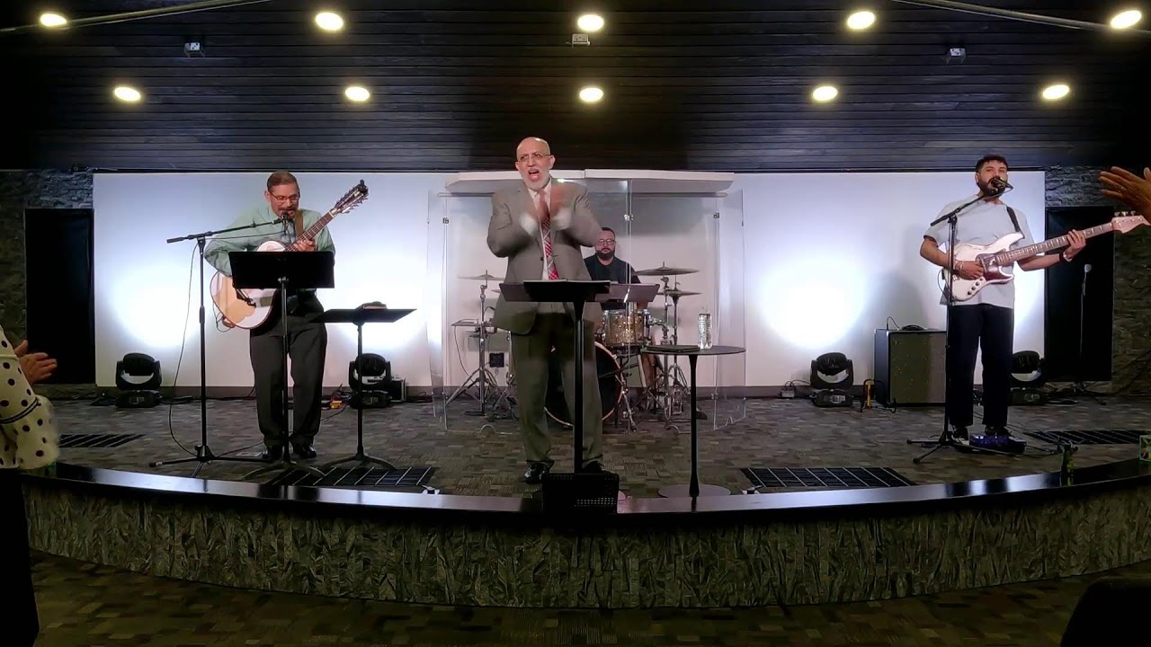 Servicio Evangelistico | Rev.  Roger Castillo Sr.