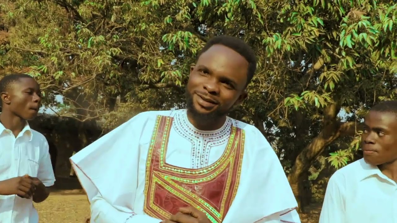 FR.  ÉLIE ILUNGA  TUNA ISHI KWA NEHEMA 