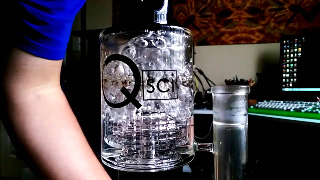 Bong Hit - Quantum Scientific Double Chandelier Perc (Slo-Mo 04)