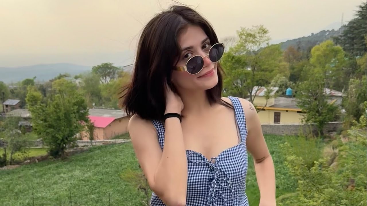 Aag lage basti mein , Mai rehti apni masti mein in Bir