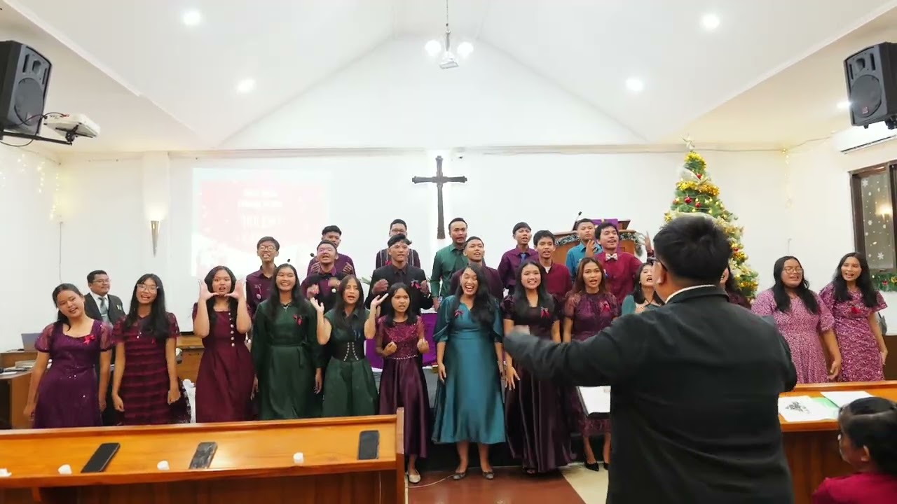 Koor Natal Remaja Naposobulung HKBP Gn. Sindur 2025 
