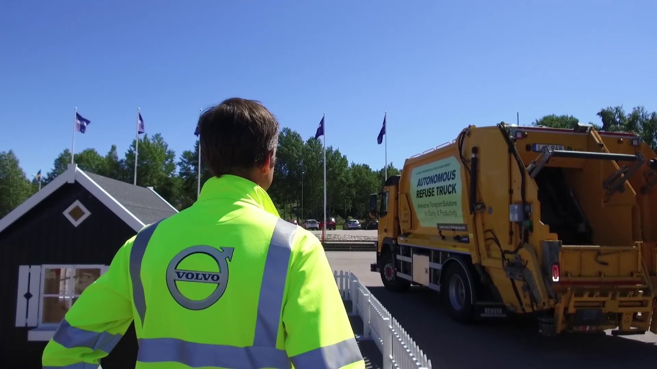 Volvo Trucks - Demonstration of autonomous refuse truck
