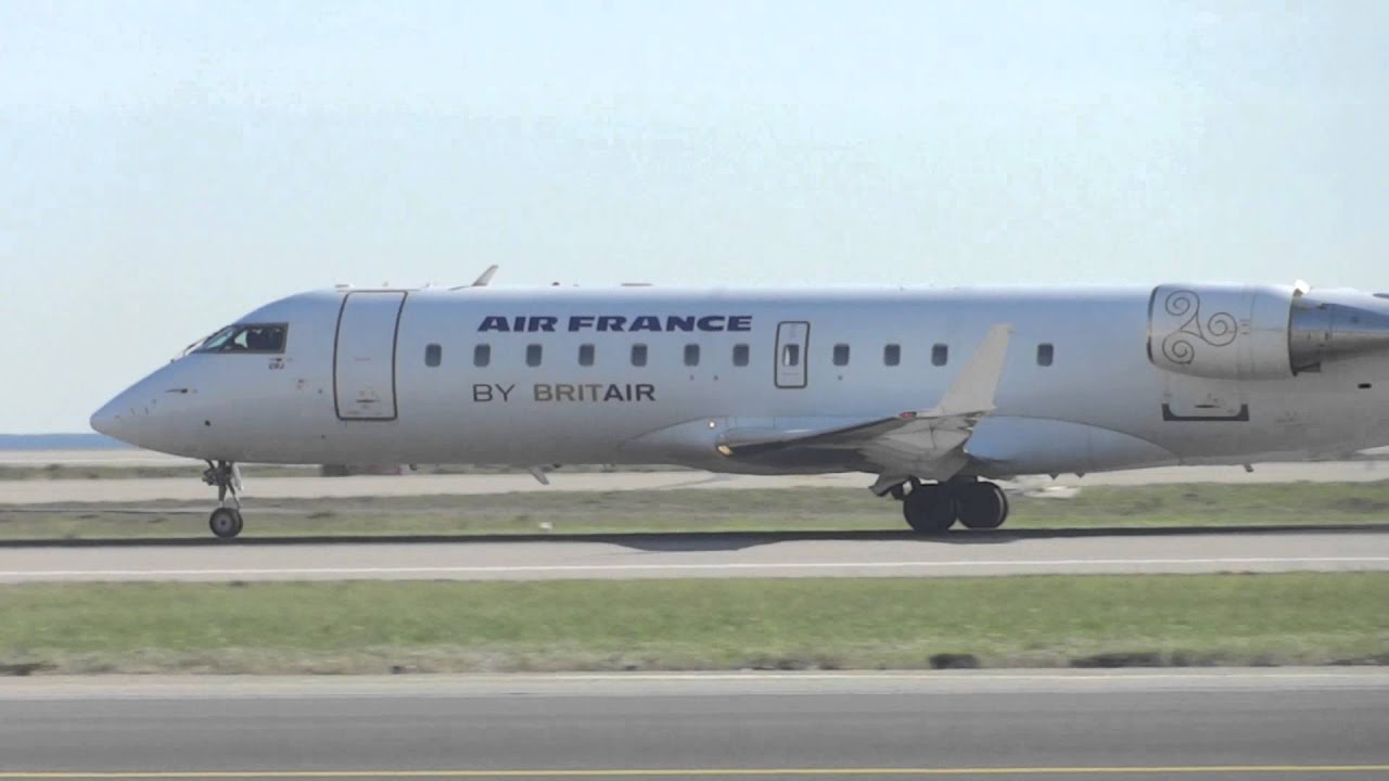 CRJ100 Airfrance Britair F-GRJK Take off