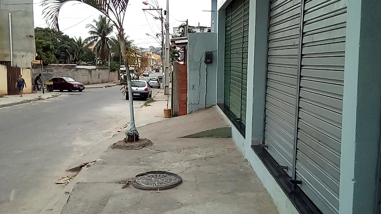 Aprendendo a andar de mobilete