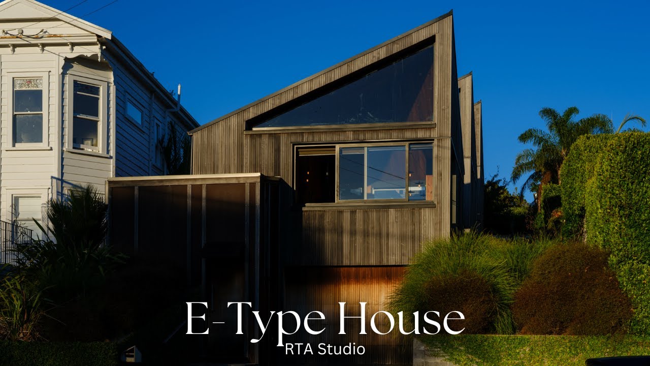 An Architect's Own Family Home of Pavilions and Courtyards is Named New Zealand's Home of the Decade