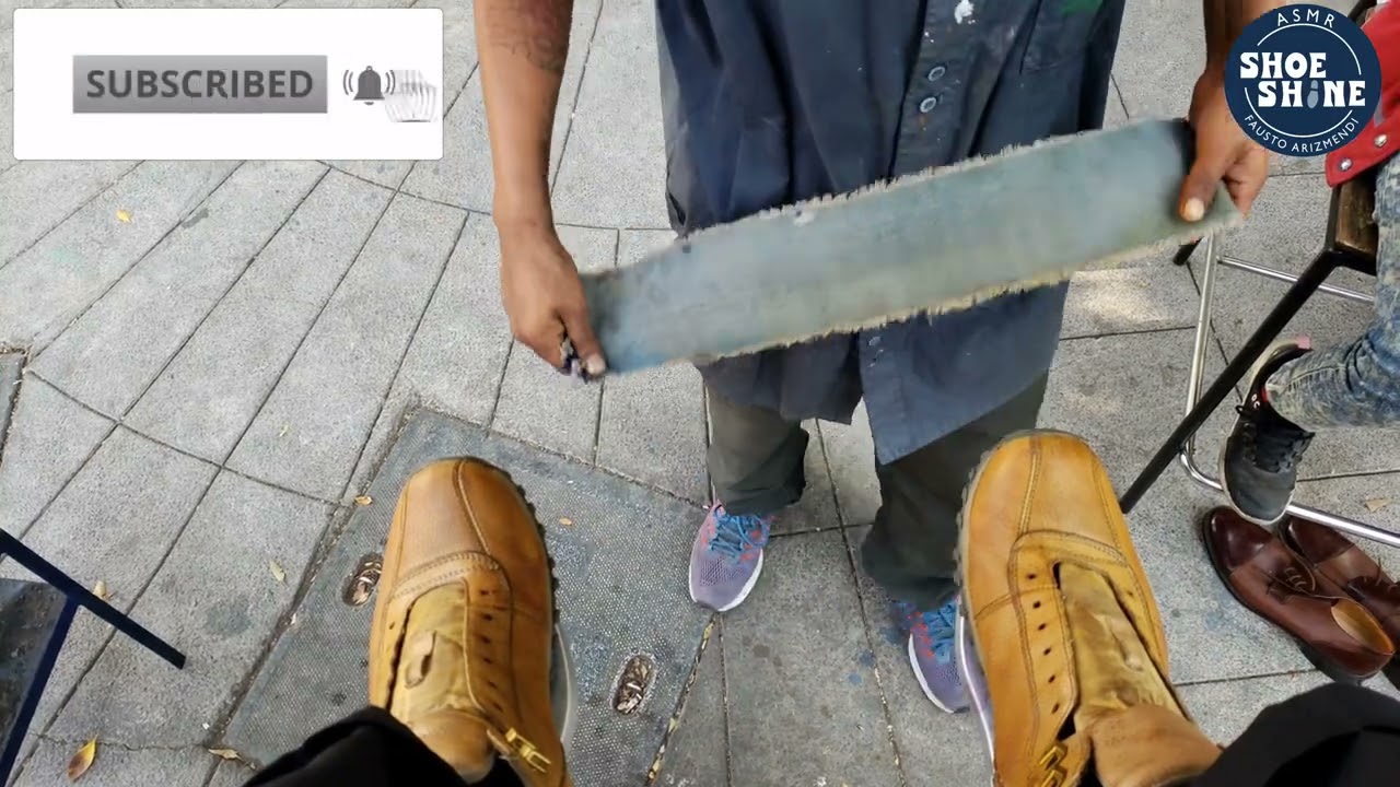 S4E46 Noisy place to have a shoe shine service ? #mexico #mx #ASMR #shoeshine #faustoarizmendi