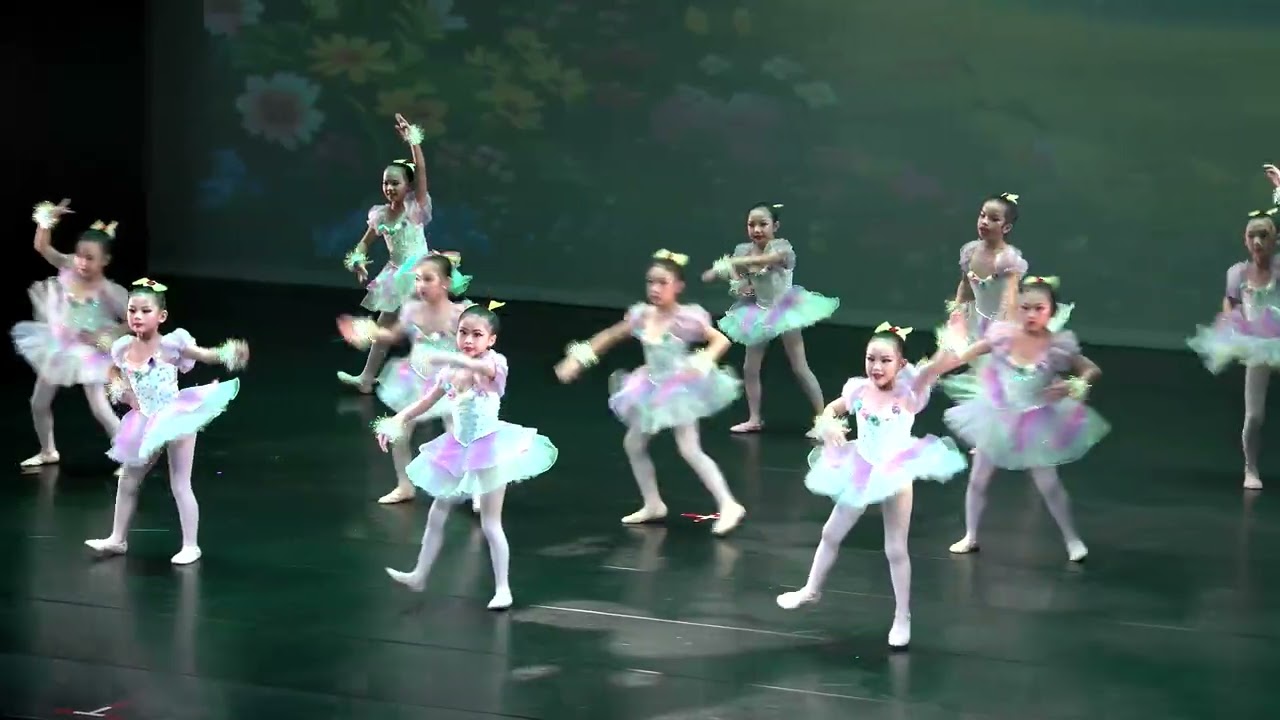 10 彩虹小精靈