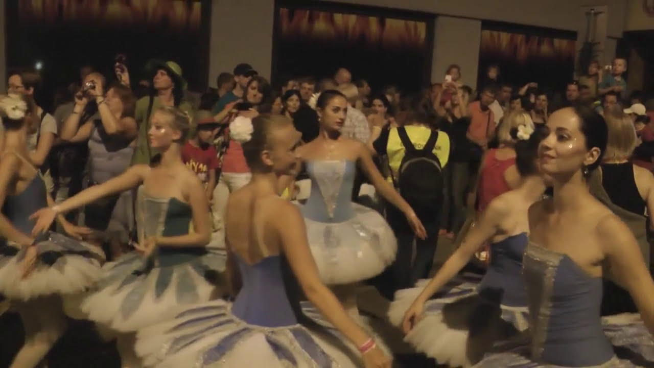 Plzeň a obř&iacute; loutky,  Giant puppets in Pilsen