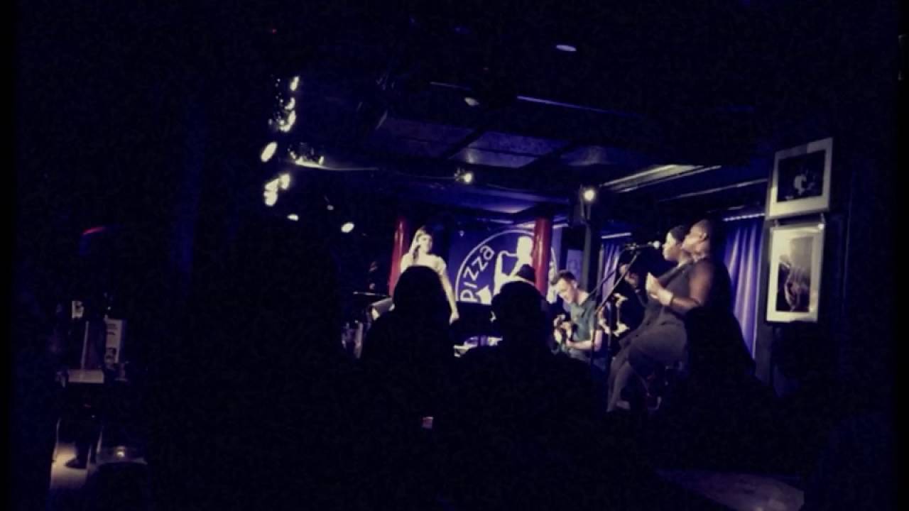 Natalie Williams - Love 2 the 9's (Prince cover live at Pizza Express)