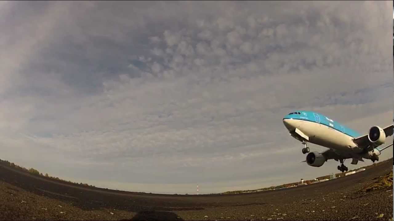 Boeing 777 Low Approach @ Eelde [FULL HD 1080p]