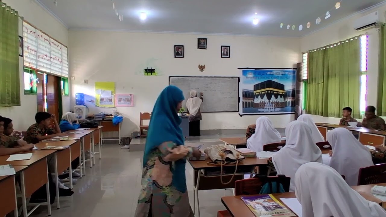 Praktik Mengajar Pembelajaran Bahasa Arab PLP 2 di MAN 1 Kendari 