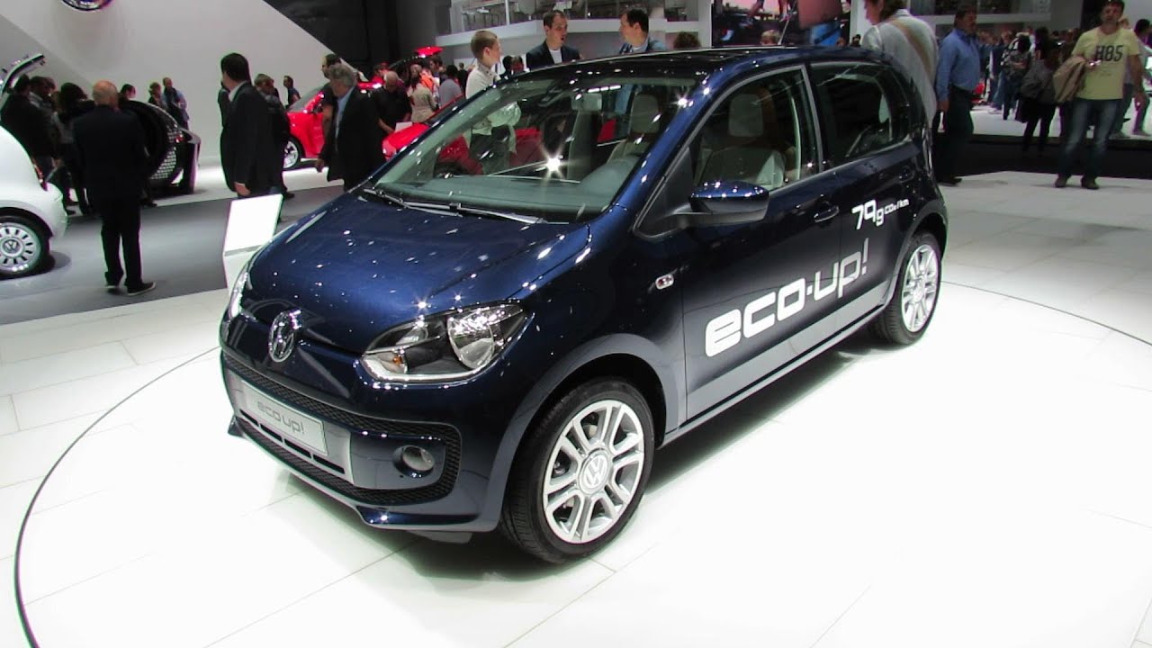 2013 Volkswagen Up - Exterior and Interior Walkaround - 2012 Paris Auto Show