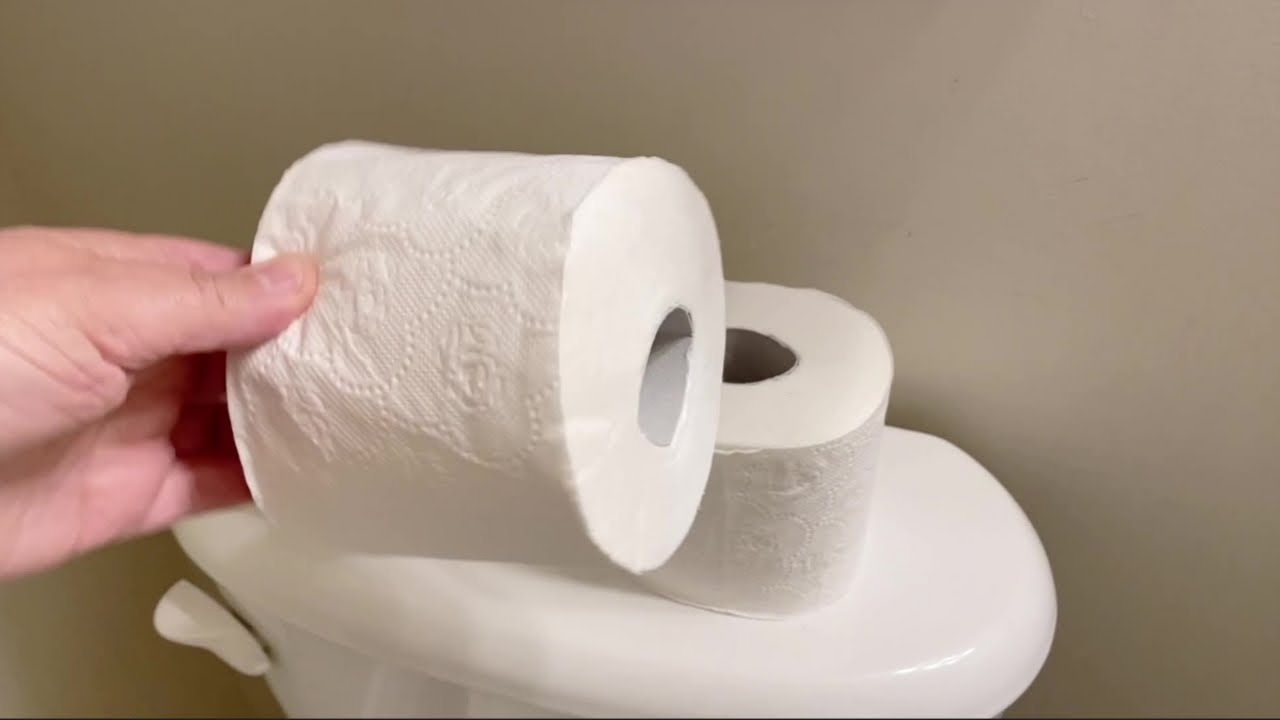 She mixes toilet paper and water for a BRILLIANT decor hack!