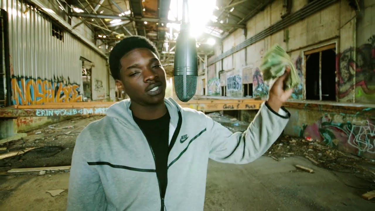 OverratedTay – Full of That Za (Live Performance)