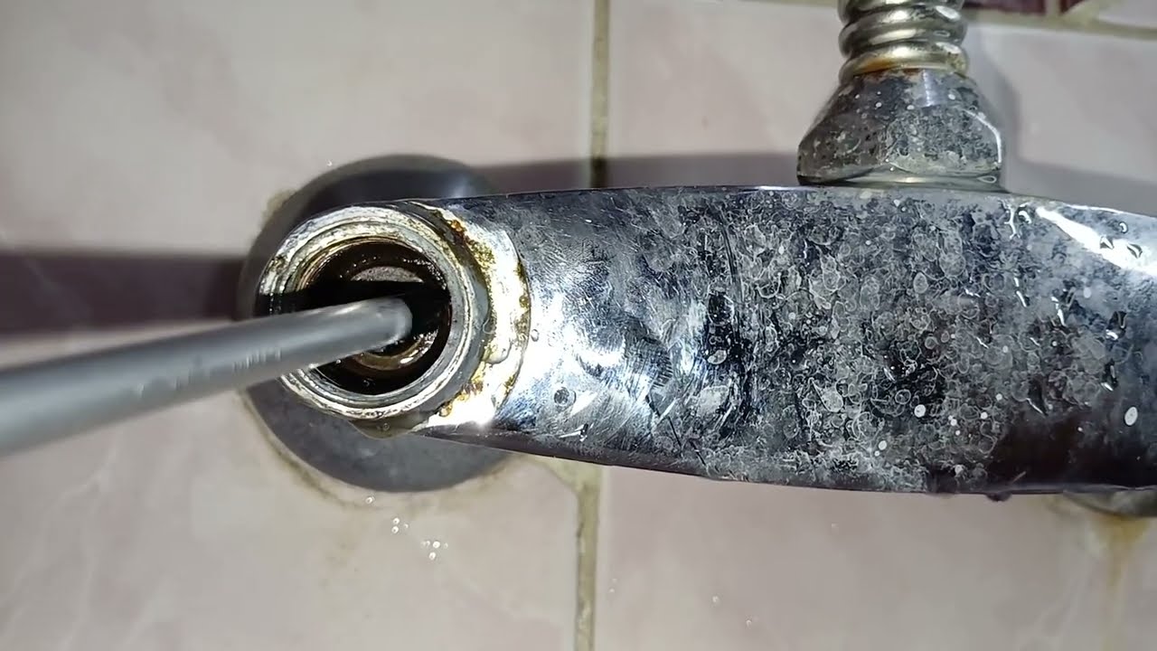 الخلاط بيسرب مياة العيب فين دة الى هنكتشفو ونصلحةThe mixer is leaking water. Where is the  problem?T