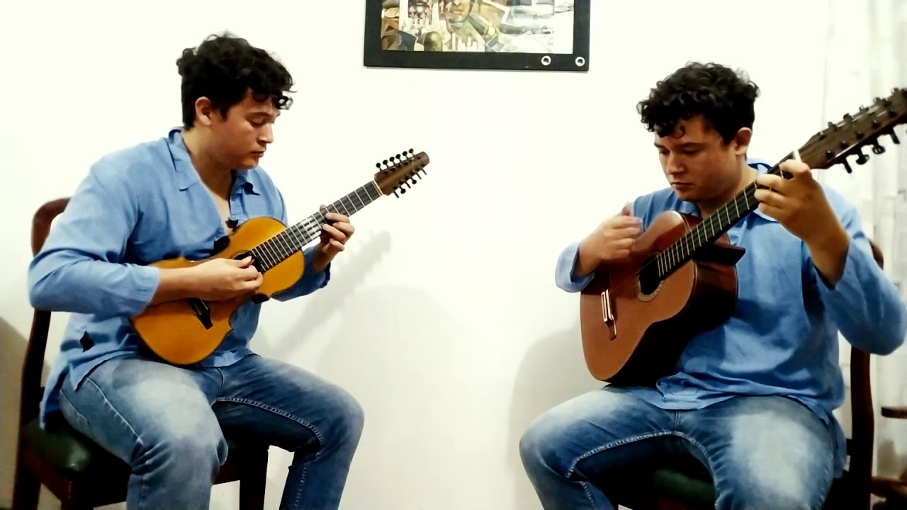 Flores para María - Carlos ReQuintero