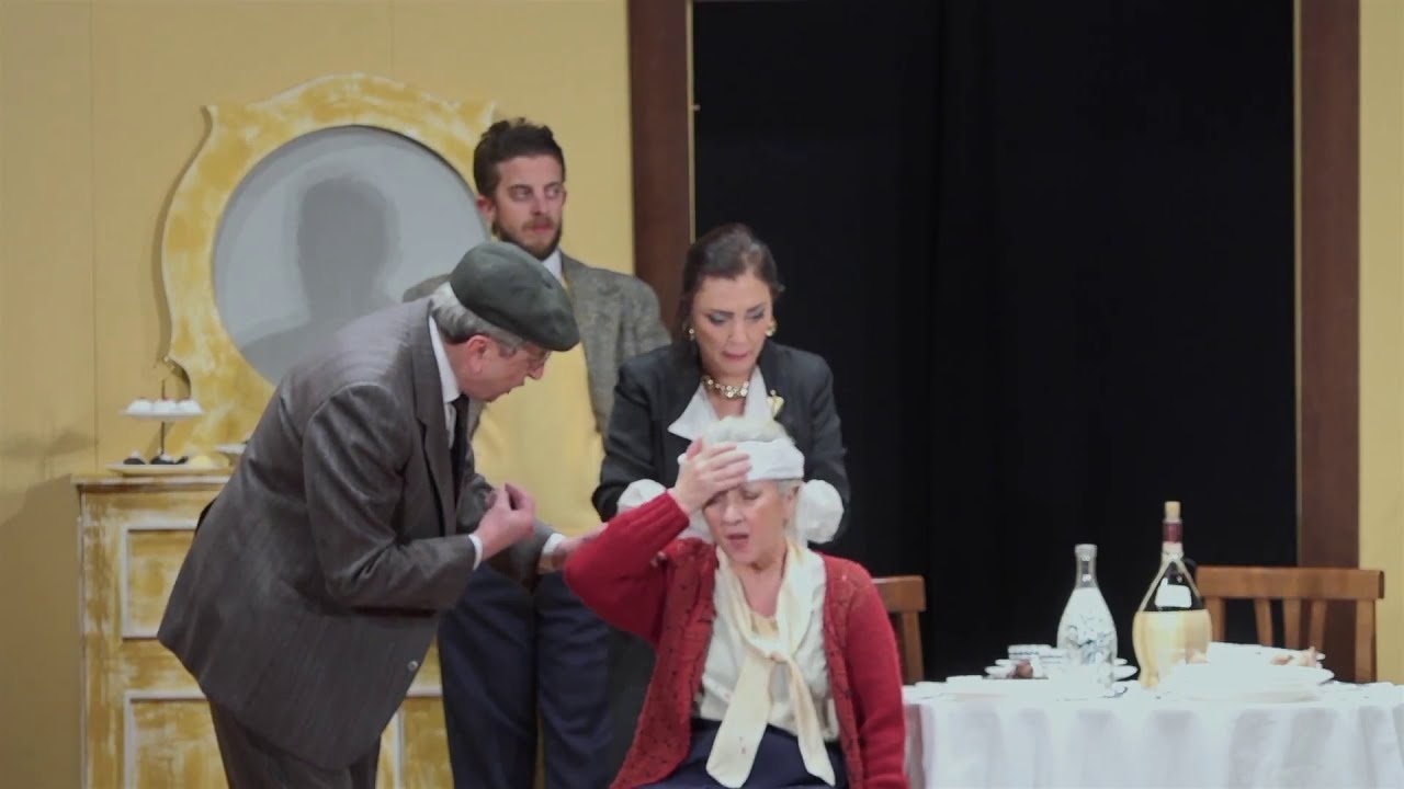 IL SOCCO E LA MASCHERA in Natale in casa Cupiello   3