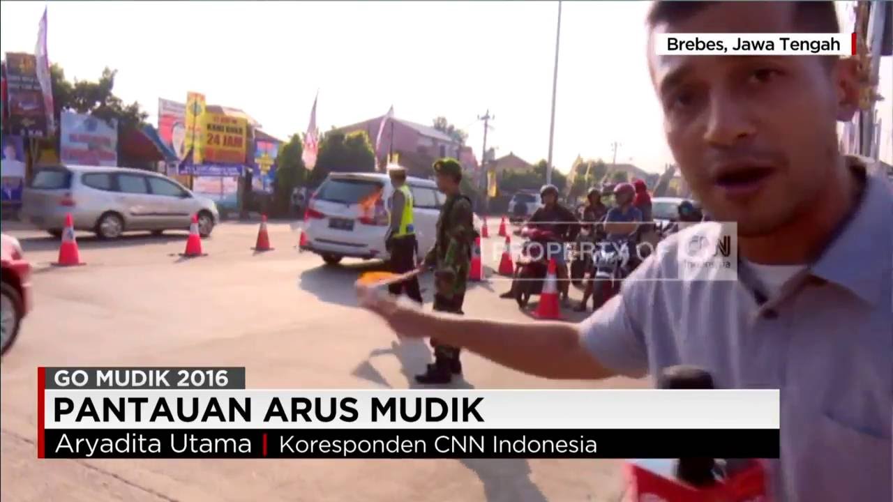 Go Mudik 2016: Antrean Kendaraan di Gerbang Tol Brebes (5/7/2016.08.00)