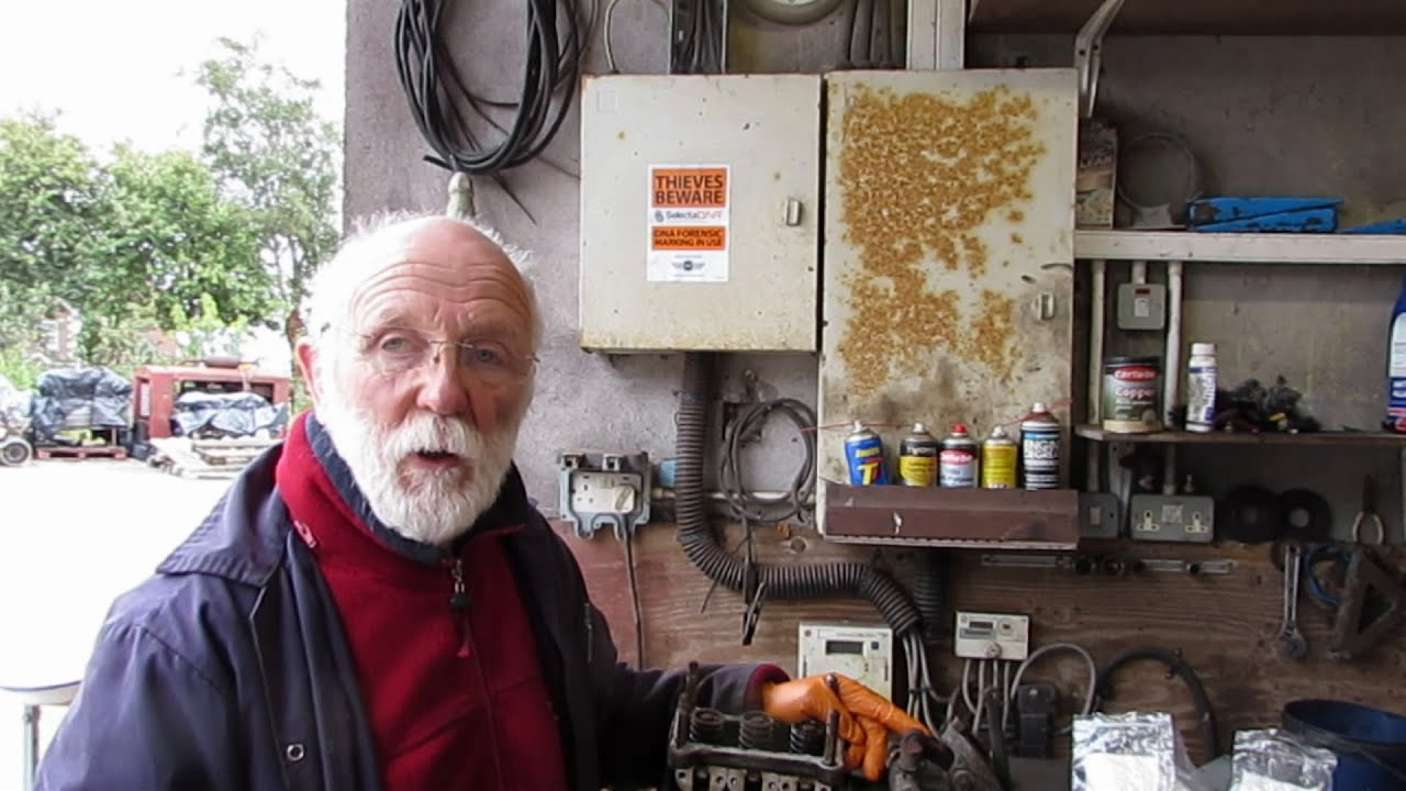 Gardner Engines: демонтаж верхней части инжекторного насоса 3LW.