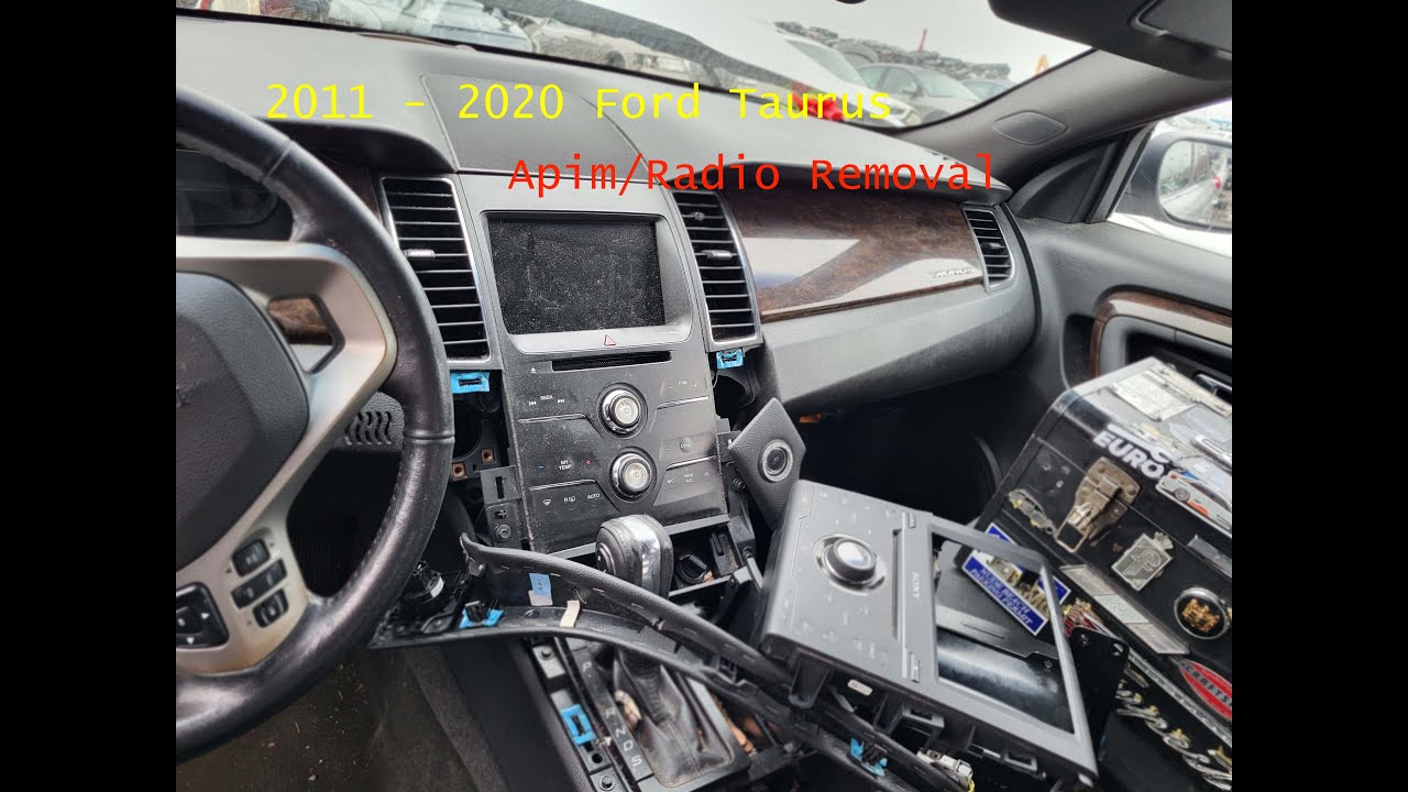 2011 - 2019 Ford Taurus APIM/Radio Removal