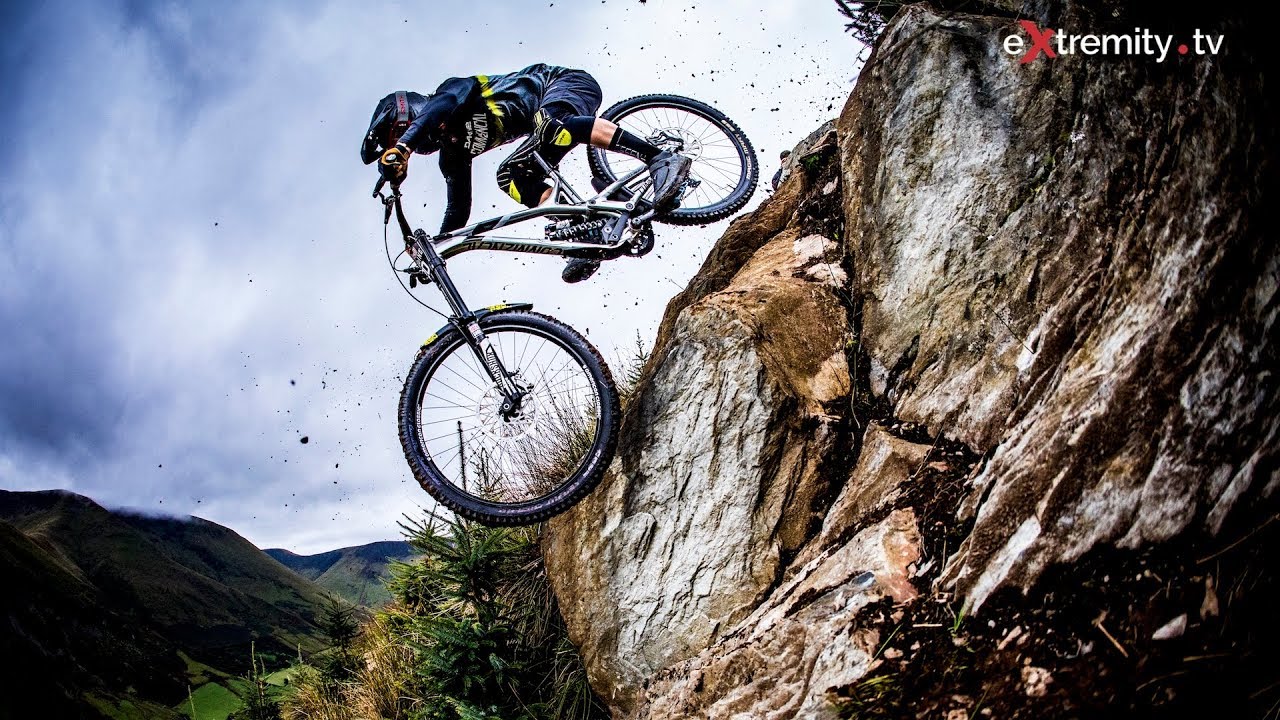 Red Bull Hardline - MOUNTAIN BIKE DOWNHILL
