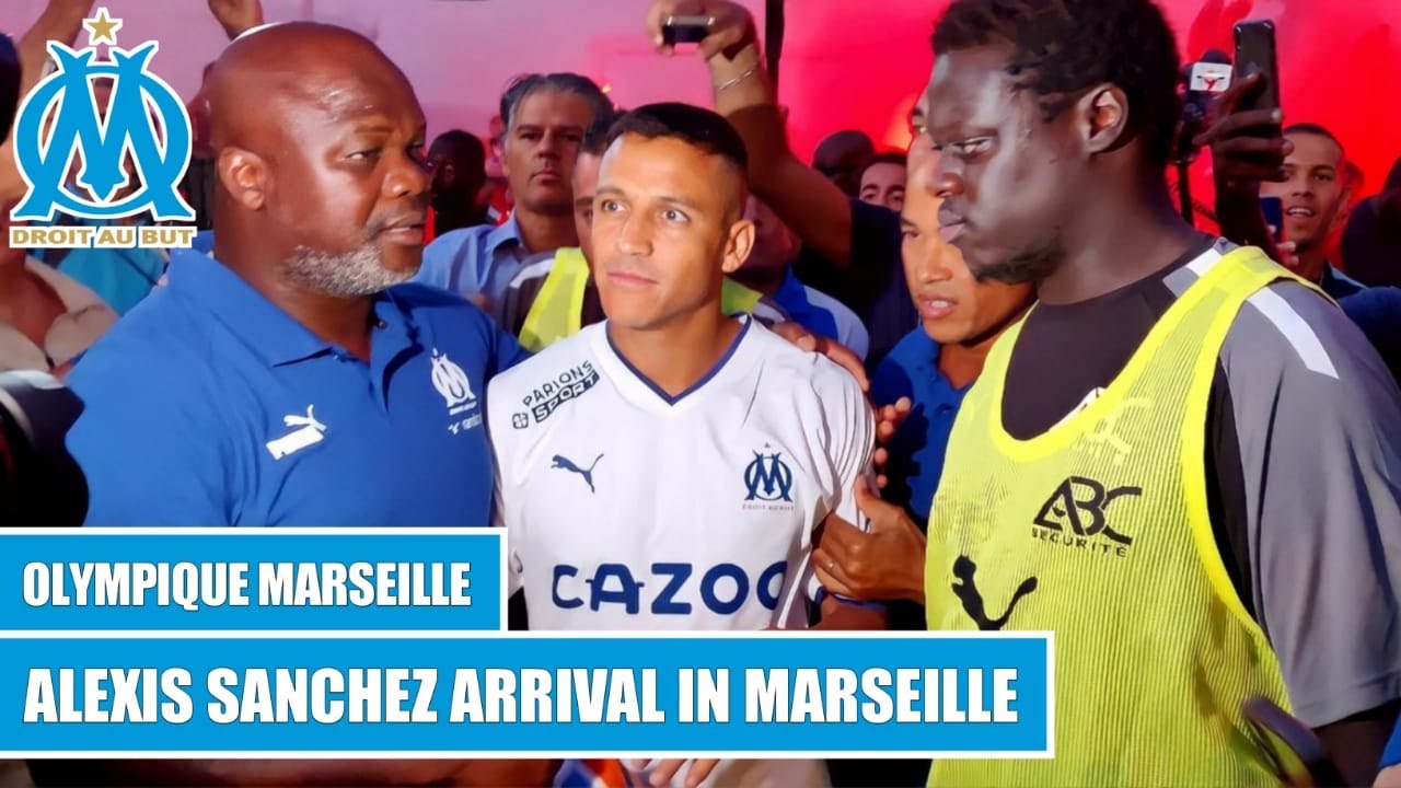 OM Fans Welcome Alexis Sanchez Arrival in Marseille || Olympique Marseille (09.08.2022)