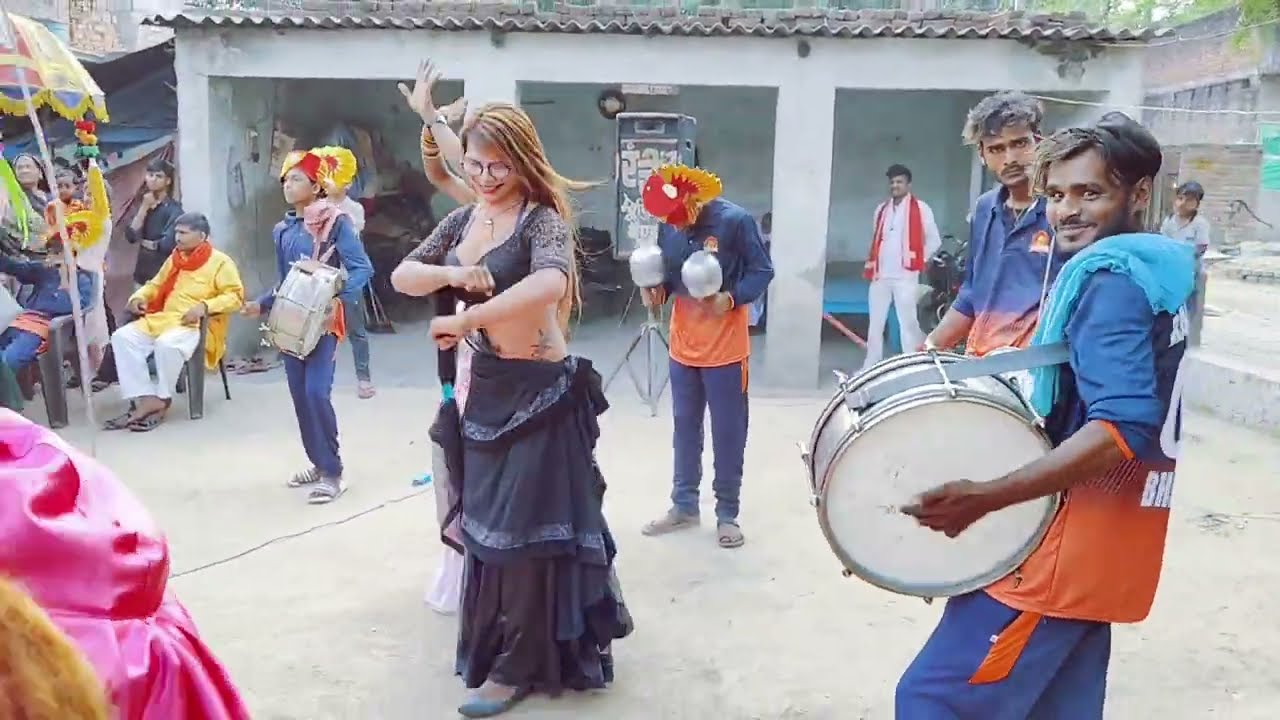 #Video पलंगिया टूट गईल palangiya Tut gael #ranjit_band #8858189856 