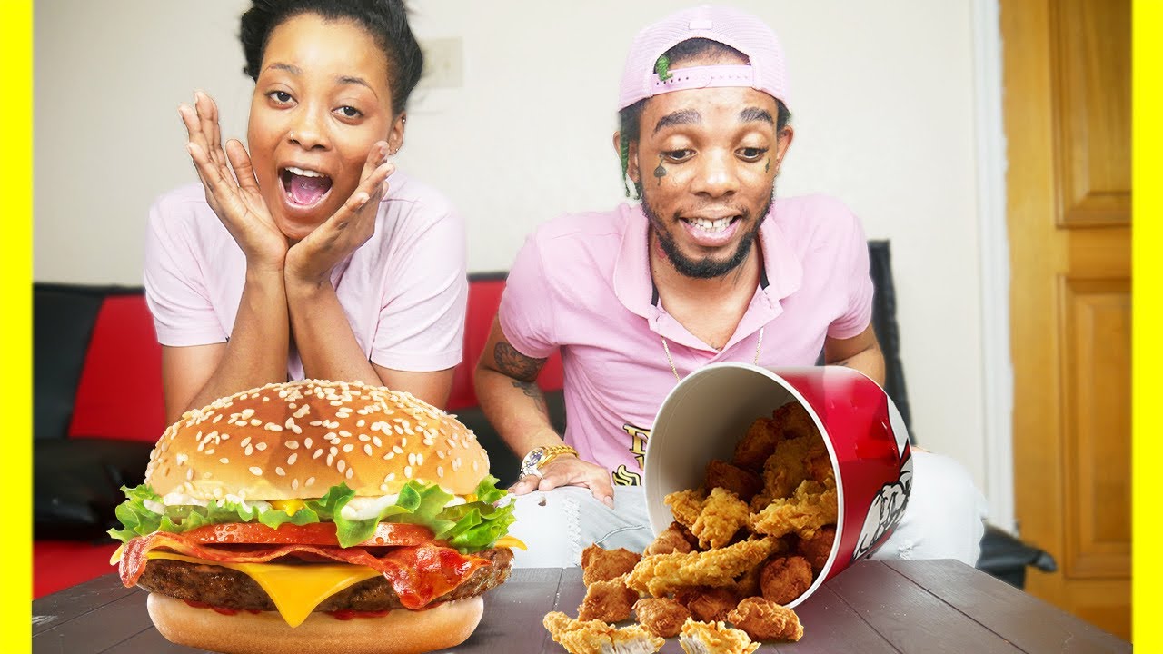 16 коробок еды KFC против BURGER KING