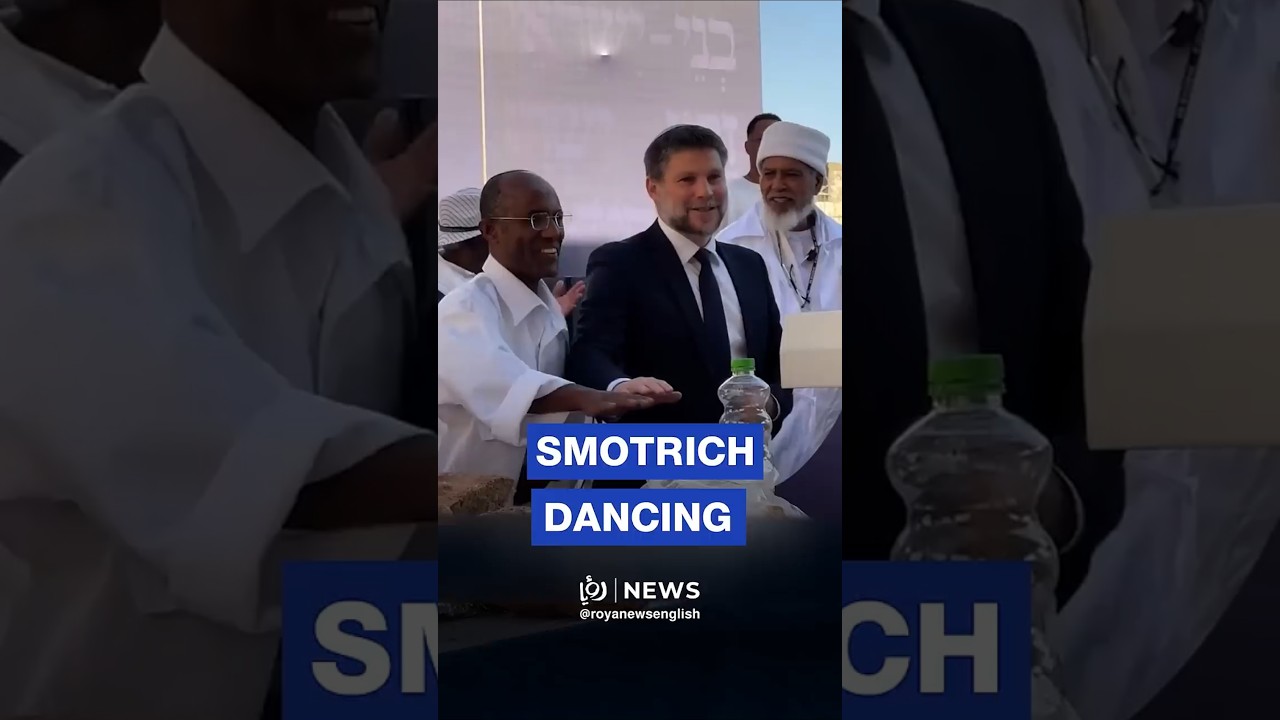 &lsquo;Israeli&rsquo; minister Smotrich dances in &ldquo;Sigd&rdquo; celebrations with Ethiopian Jews
