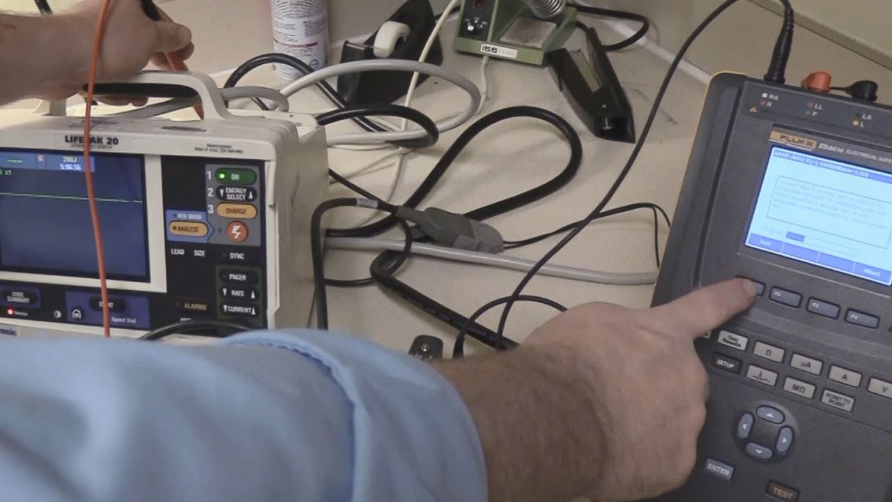 How to use on-board test automation for the  LifePak20 defibrillator using the ESA614