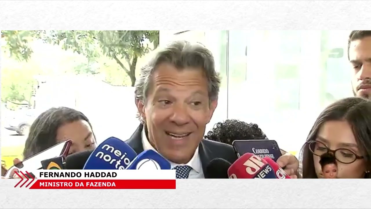 Receita Federal desmente imposto sobre Pix acima de R$ 5 mil e multa de 150%