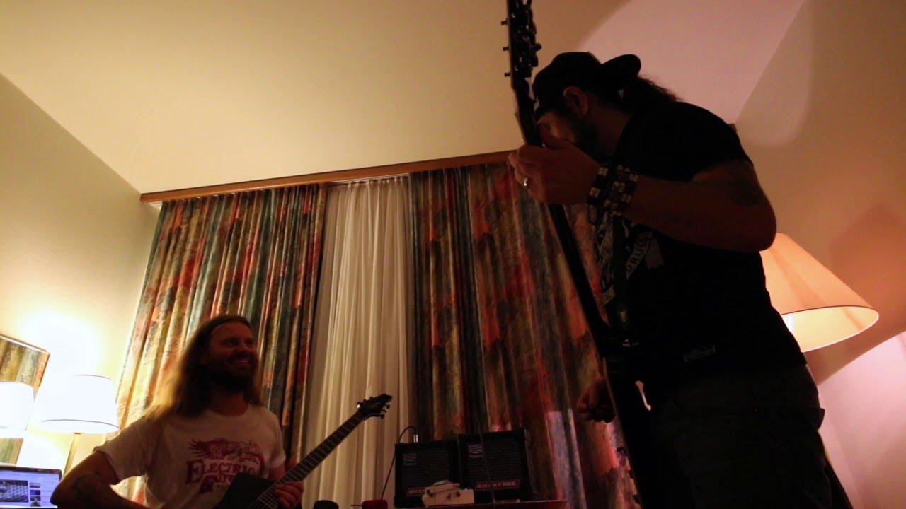 Late Night Jam Session In The Hotel 🎸