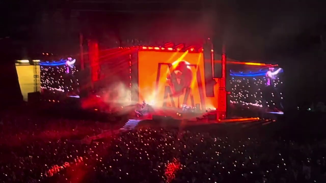 Depeche Mode -  Enjoy The Silence (Live) - 07-01-2023 - Deutsche Bank Arena, Frankfurt
