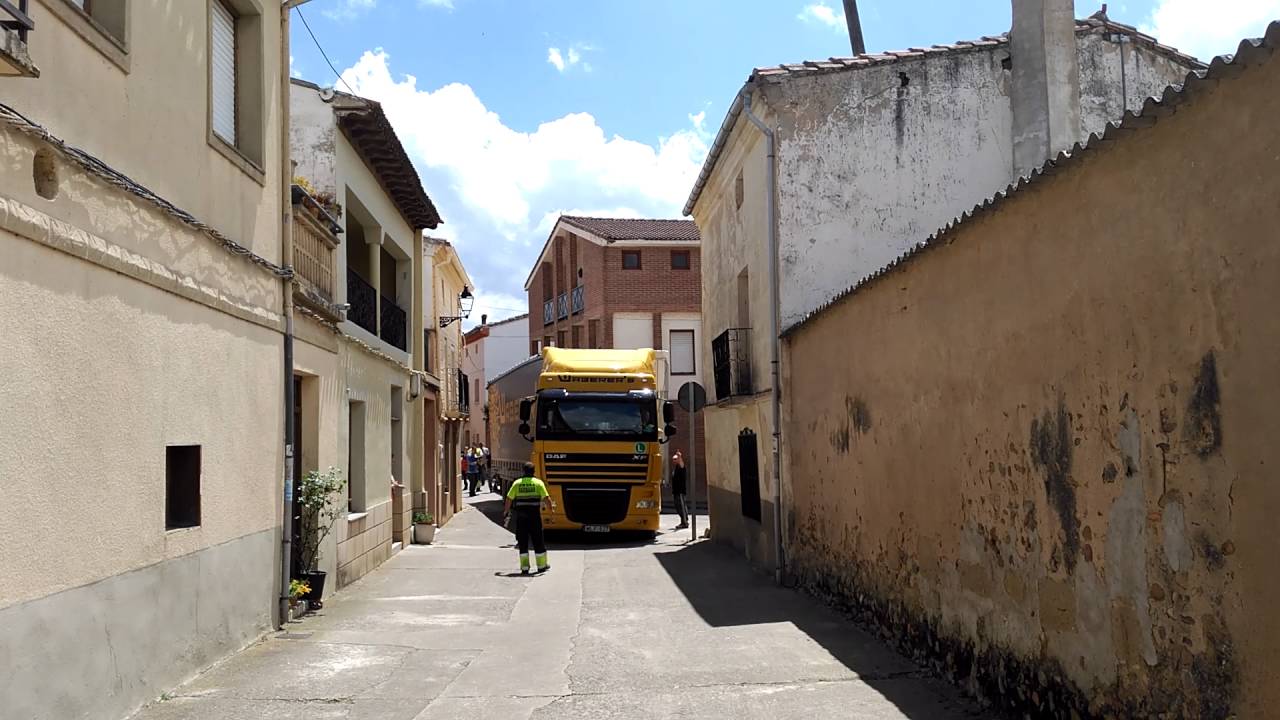 Bañares. Camión atascado. Truck in trouble!