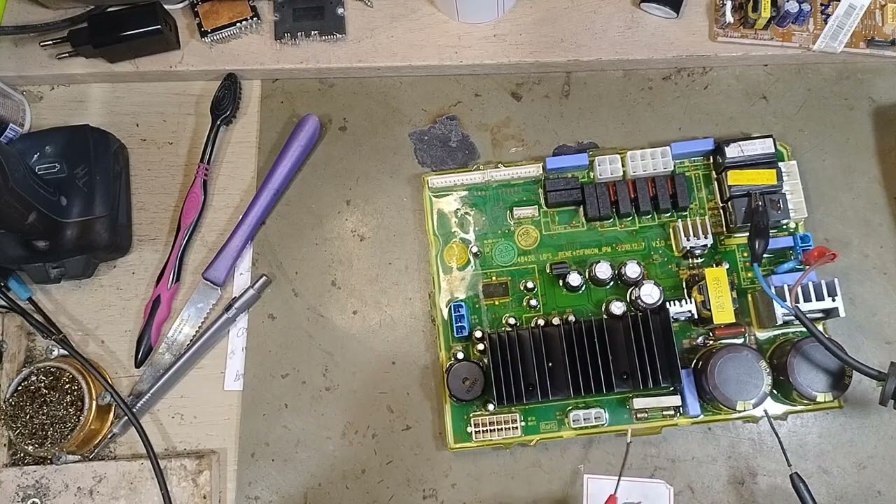 Erro E6 Placa eletrônica Lava e Seca Electrolux-Mod LSE09  Placa não tem problema. Se inscreve canal
