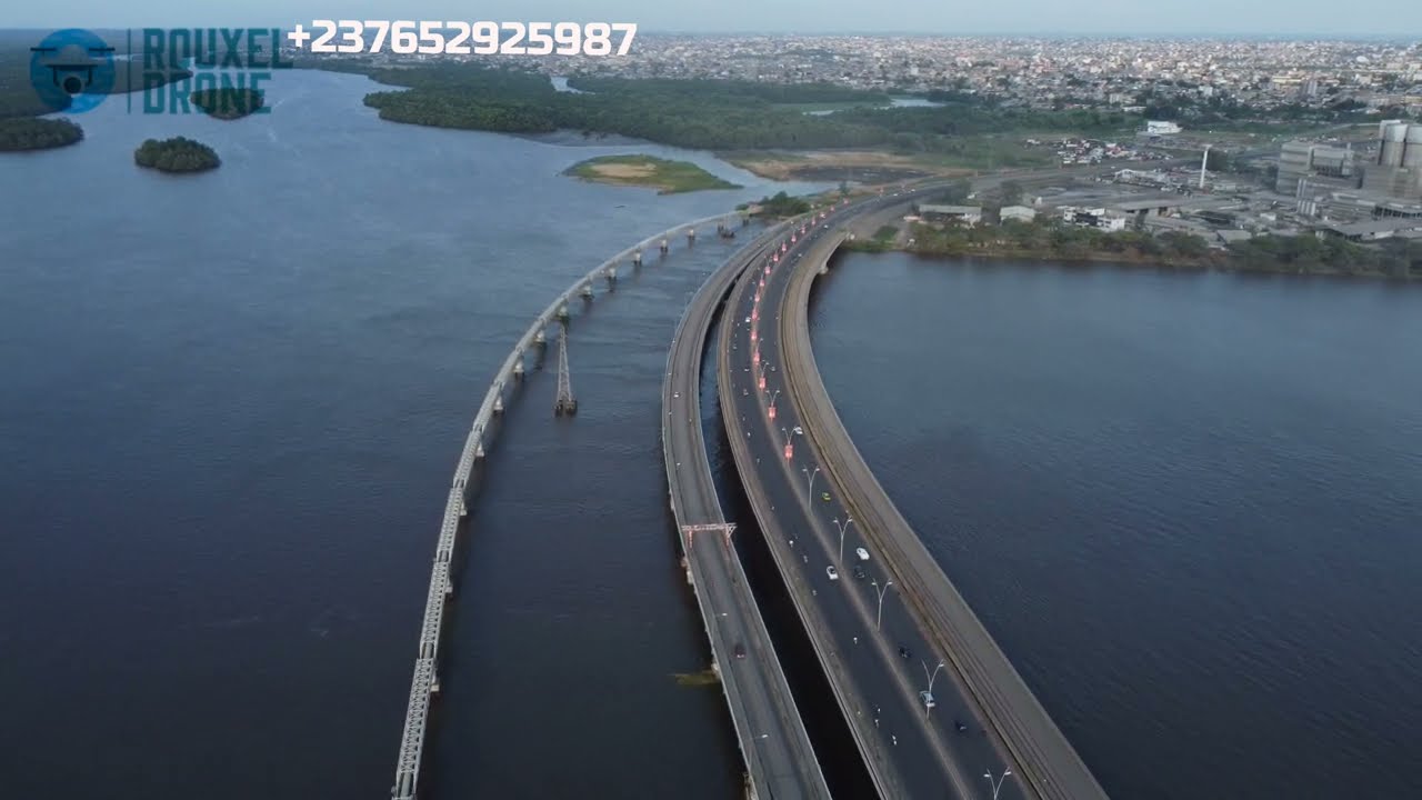 Le pont sur le wouri (Douala-bonaberi). #RouxelDrone