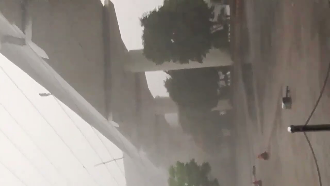 Lahore Lakshmi Chowk mein tufan aur Barish ka mausam