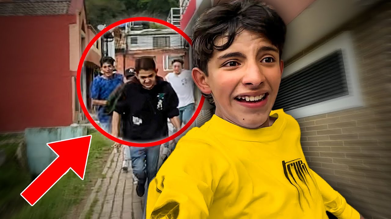 &iexcl;SOY PERSEGUIDO por MIS ENEMIGOS de CLASE! * Me quieren GOLPEAR